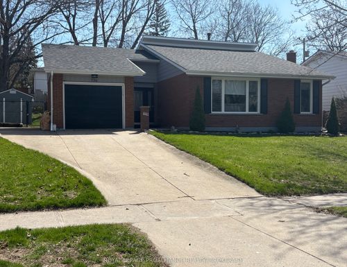 774 High Gate Park Dr, Kingston, ON, K7M5Z8 | Card Image