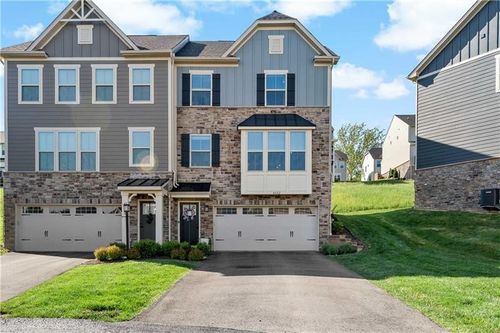 4002 Saint Andrews Ct, Jeannette, PA, 15644-4791 | Card Image