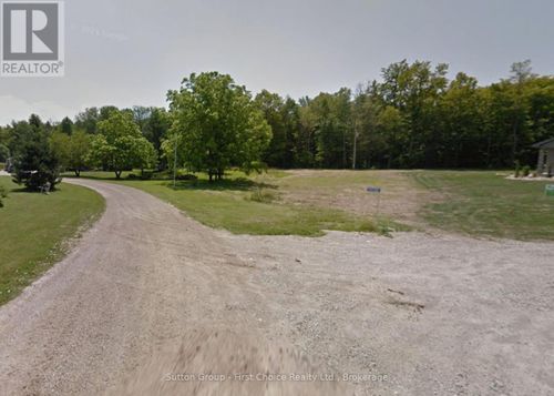 21 Spruce Dr, Bayfield, ON, N0M | Card Image