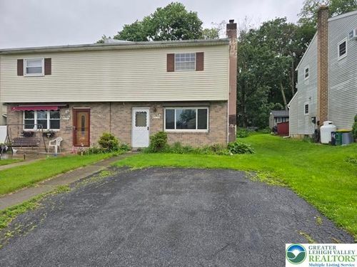 170 Roberts St, Alburtis, PA, 18011-5038 | Card Image