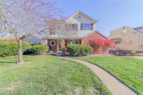 739 Linda Dr, Brookline, PA, 15226-1125 | Card Image