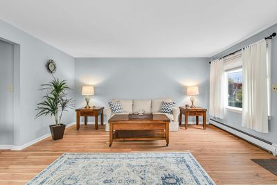 Bright and spacious living room - first floor | Image 3