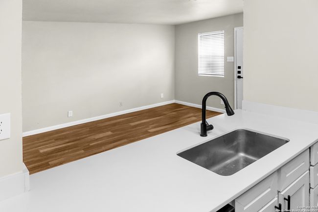 APT-507 - 483 Laurel Ln, Condo with 1 bedrooms, 1 bathrooms and null parking in New Braunfels TX | Image 5