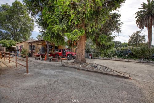 8240 Hillrose St, Sunland, CA, 91040-2404 | Card Image