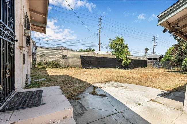 614 N Spring Ave, House other with 2 bedrooms, 1 bathrooms and 1 parking in Compton CA | Image 27