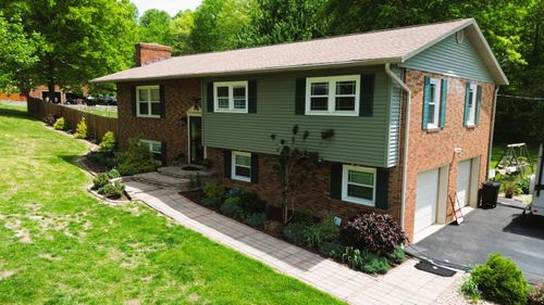 140 Tuit Acres Drive, Corbin, KY, 40701 | Card Image