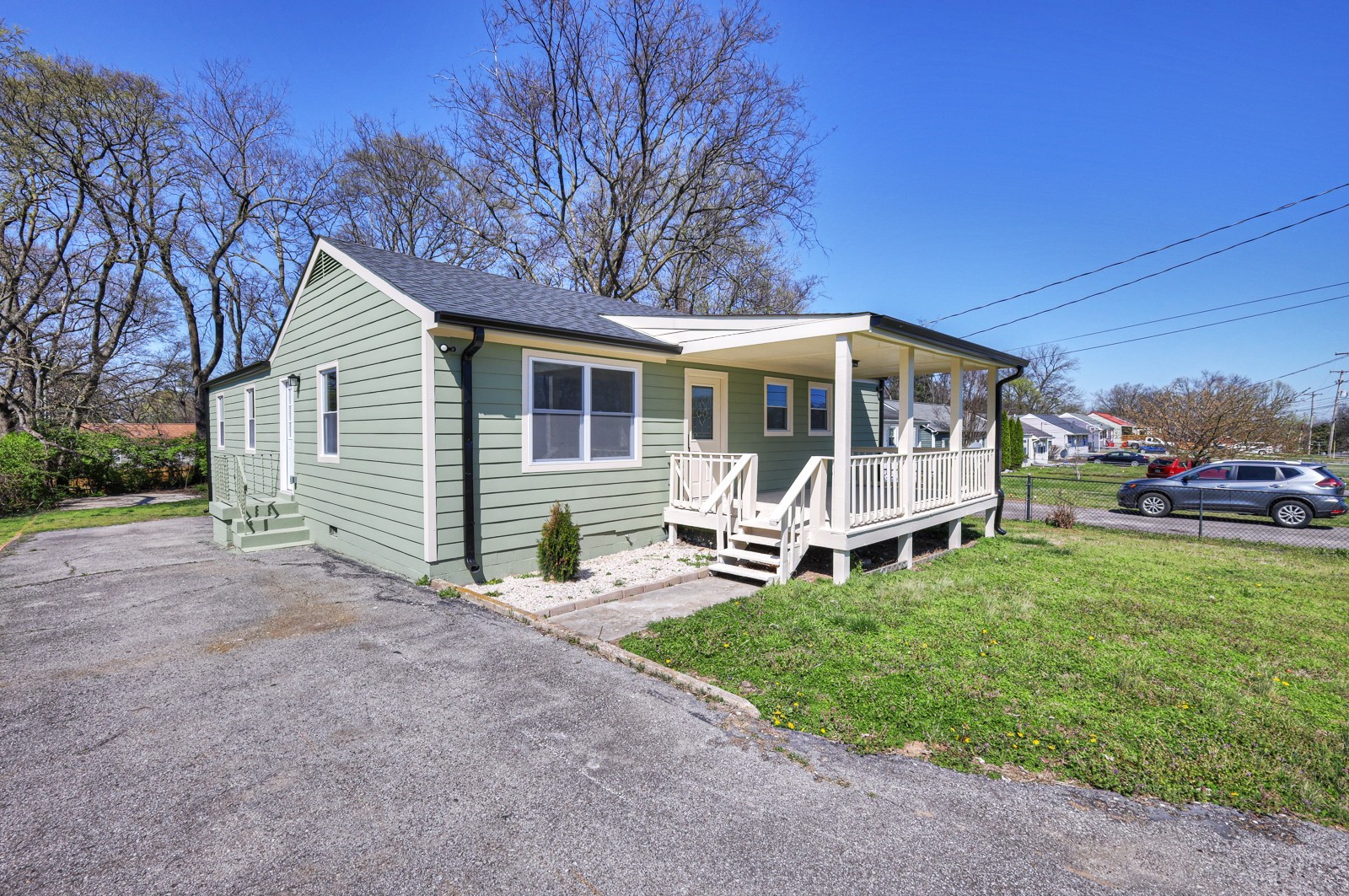 Hewlett Dr, Nashville, TN 37211