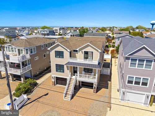 231 N 8th St, Surf City, NJ, 08008-5304 | Card Image