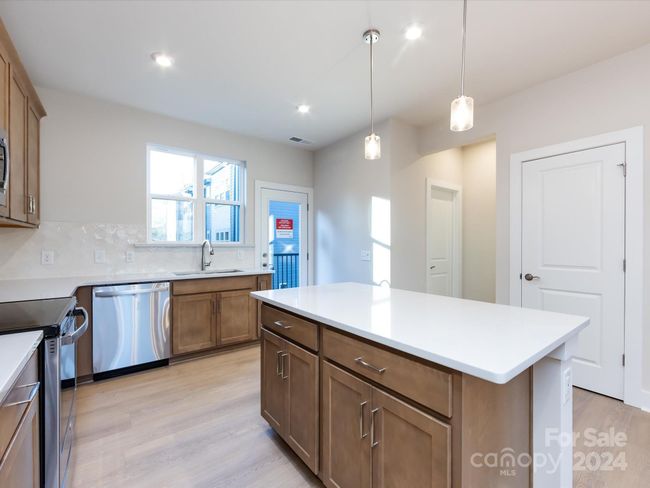 1530 Levy Way, Townhouse with 2 bedrooms, 3 bathrooms and null parking in Charlotte NC | Image 9