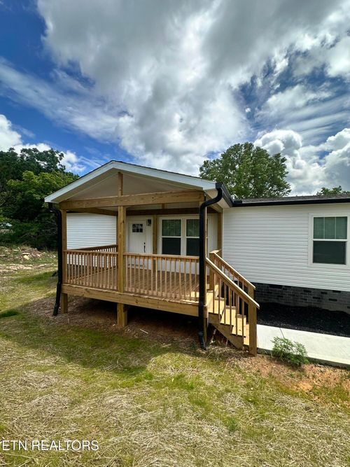 9556 Crisman Rd, Heiskell, TN, 37754-2079 | Card Image