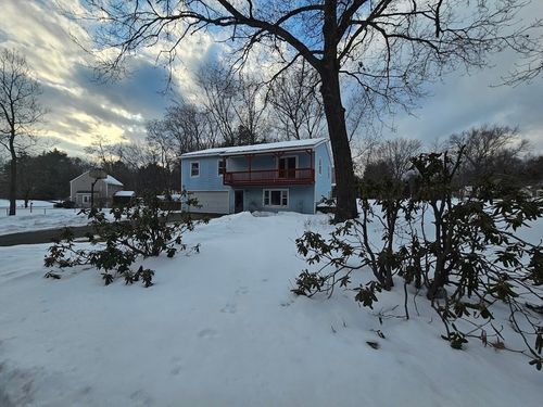 61 Randall Wood Dr, Montague, MA, 01351-9701 | Card Image