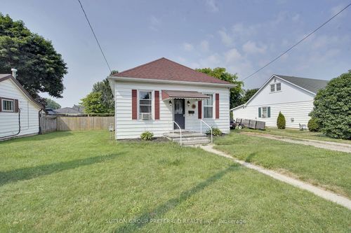 254 King Street, Southwest Middlesex, ON, N0L1J0 | Card Image