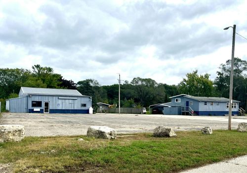 5106 State Road 35, Onalaska, WI, 54650-9108 | Card Image