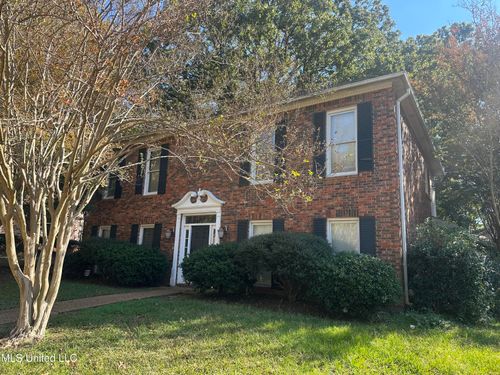 43 S Crownpointe Dr, Jackson, MS, 39211-2210 | Card Image