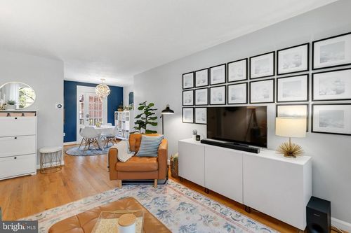 a2-4900 29th Road S, ARLINGTON, VA, 22206 | Card Image