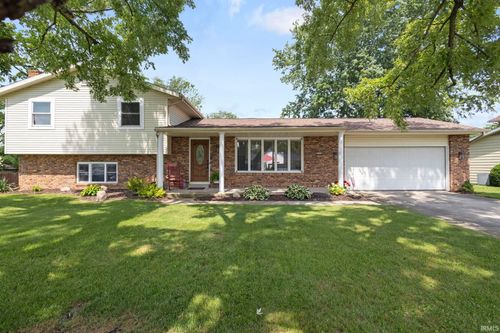609 Westlake Dr, Middlebury, IN, 46540-9822 | Card Image