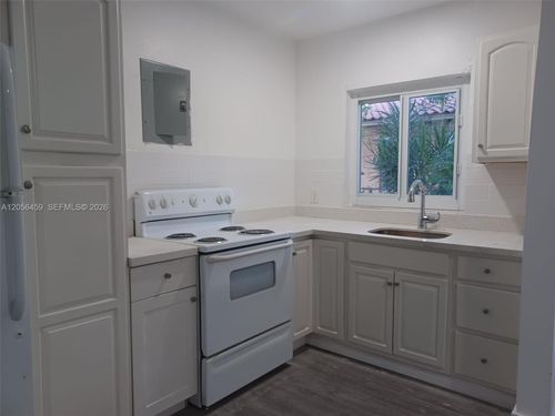 2-635 Sw 16th Ave, Miami, FL, 33135-3788 | Card Image