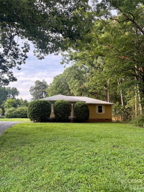 2800 Matoka Trl, Matthews, NC, 28104-6019 | Card Image