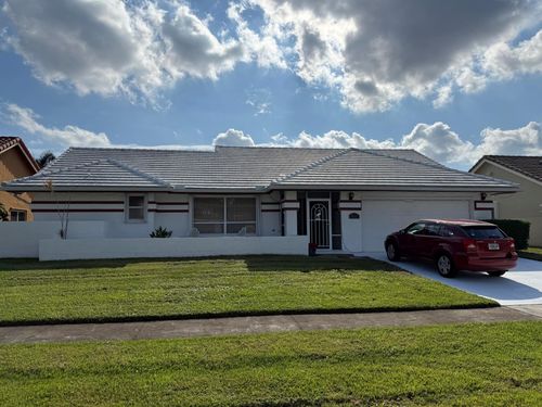 9271 Sun Pointe Dr, Boynton Beach, FL, 33437-3353 | Card Image