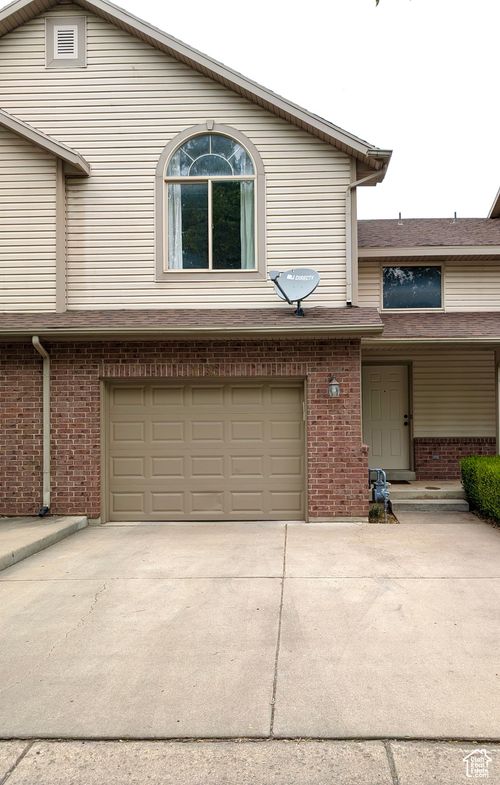 1135 Holmes Creek Ln, Layton, UT, 84041-4409 | Card Image