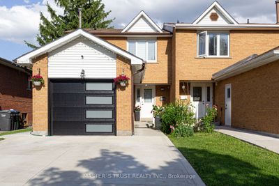 4063 Dursley Cres, House attached with 3 bedrooms, 4 bathrooms and 3 parking in Mississauga ON | Image 2