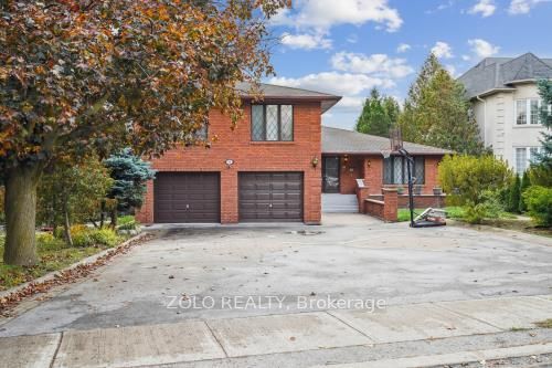 95 Pemberton Rd, Richmond Hill, ON, L4C3T6 | Card Image