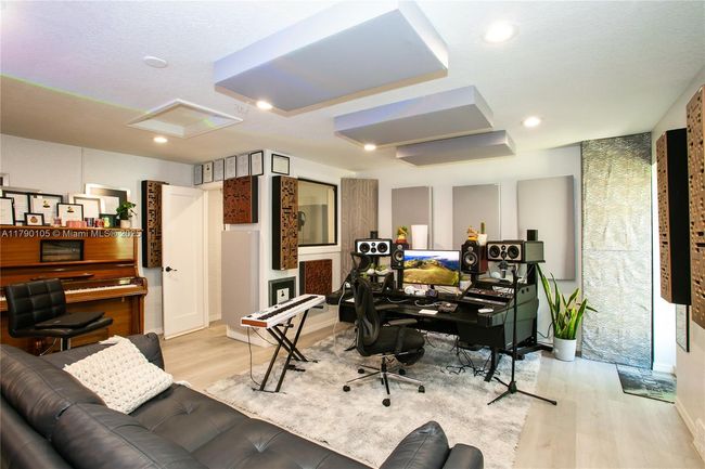 5067 Sw 162 Nd Ave, House other with 4 bedrooms, 3 bathrooms and null parking in Miramar FL | Image 15