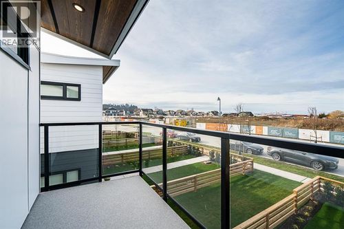 1978 Osprey Dr, Tsawwassen, BC, V4M0E8 | Card Image