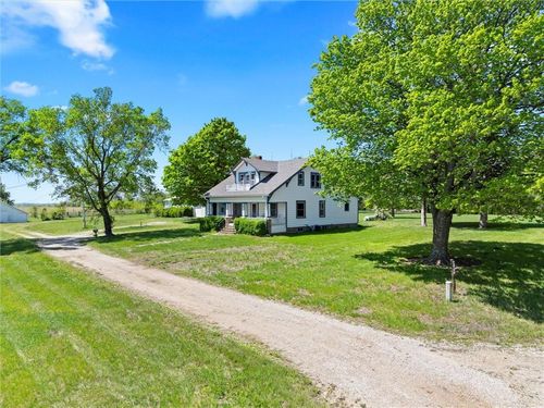 657 N 400 Rd, Overbrook, KS, 66524-8815 | Card Image
