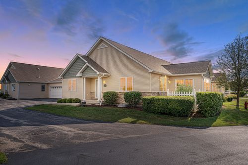 2182-2182 Waterbury Ln E, Sycamore, IL, 60178-3031 | Card Image