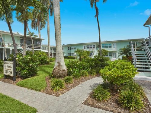 271-271 8th Ave, NAPLES, FL, 34102-6840 | Card Image
