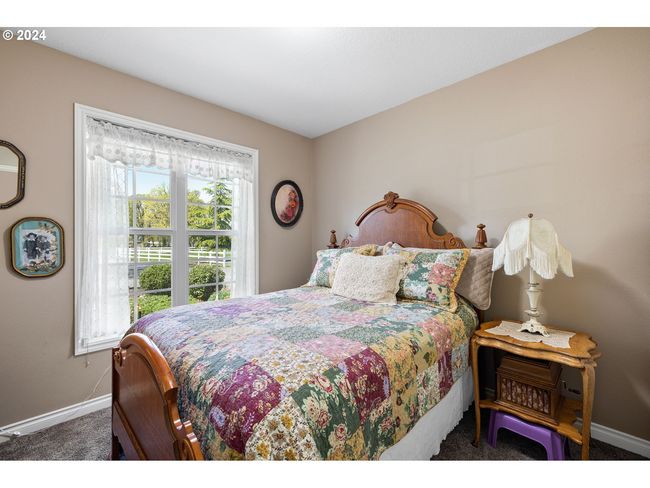 12430 S Oak Grove Rd, House other with 3 bedrooms, 4 bathrooms and 6 parking in Canby OR | Image 31