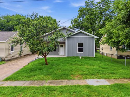 717 Burton St, Benton, AR, 72015-5101 | Card Image