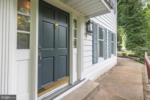 856 Gainsway Rd, YARDLEY, PA, 19067-3009 | Card Image