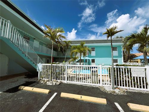 2-11440 1st St E, TREASURE ISLAND, FL, 33706-4655 | Card Image