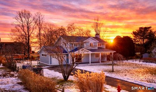 11 Woodsea Pl, Waterford, CT, 06385-3720 | Card Image