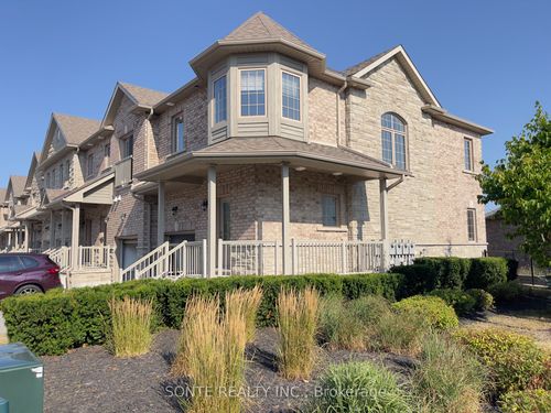 22-40 Megan Cres, Barrie, ON, L4N2E8 | Card Image