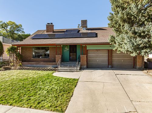 102 W Ash Street, Elko, NV, 89801 | Card Image