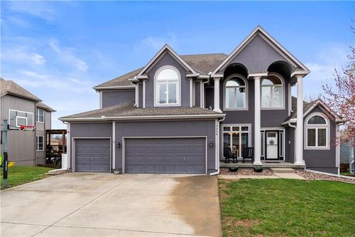 3008 Granite Ave, Blue Springs, MO, 64015-6818 | Card Image