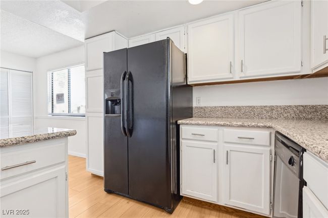 4 - 6711 W Charleston Blvd, Condo with 2 bedrooms, 2 bathrooms and null parking in Las Vegas NV | Image 12