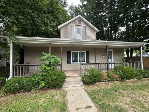 511 Riggs Street, Fenton, MI, 48430 | Card Image