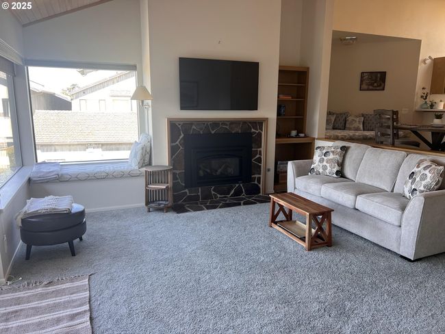 M2 - 4175 N Highway 101, Condo with 2 bedrooms, 3 bathrooms and 1 parking in Depoe Bay OR | Image 18