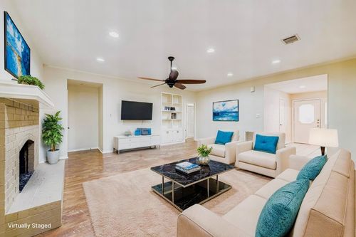 10705 Pinehurst Dr, Austin, TX, 78747-1233 | Card Image