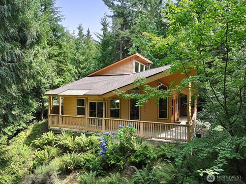 3048 Forest Ln, Langley, WA, 98260-8531 | Card Image