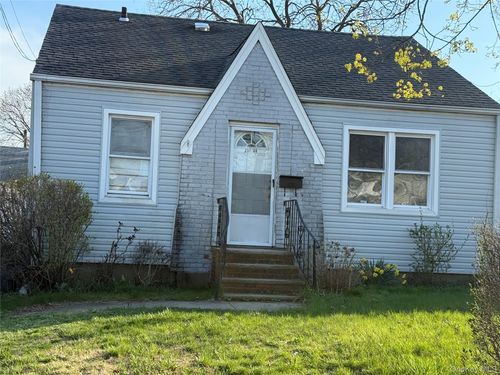 237-08 120th Ave, Cambria Heights, NY, 11411-2306 | Card Image