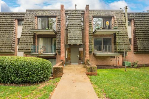 335-335 Forest Green Dr, Coraopolis, PA, 15108-2759 | Card Image