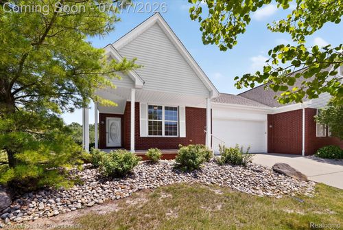 1398 Luxington Dr, Lapeer, MI, 48446-1220 | Card Image