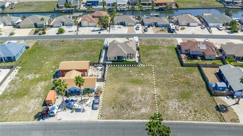 15626 Dyna St, Corpus Christi, TX, 78418-6428 | Card Image