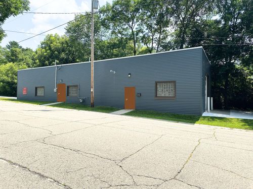 415 E Main St, Whitewater, WI, 53190-2018 | Card Image