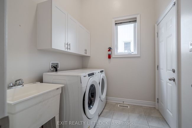 8 Station Dr, House other with 3 bedrooms, 3 bathrooms and 4 parking in Millbrook ON | Image 28